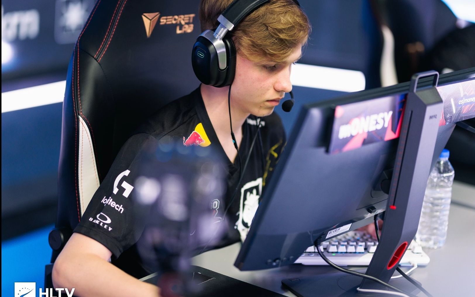 员往往显得 员往往显得