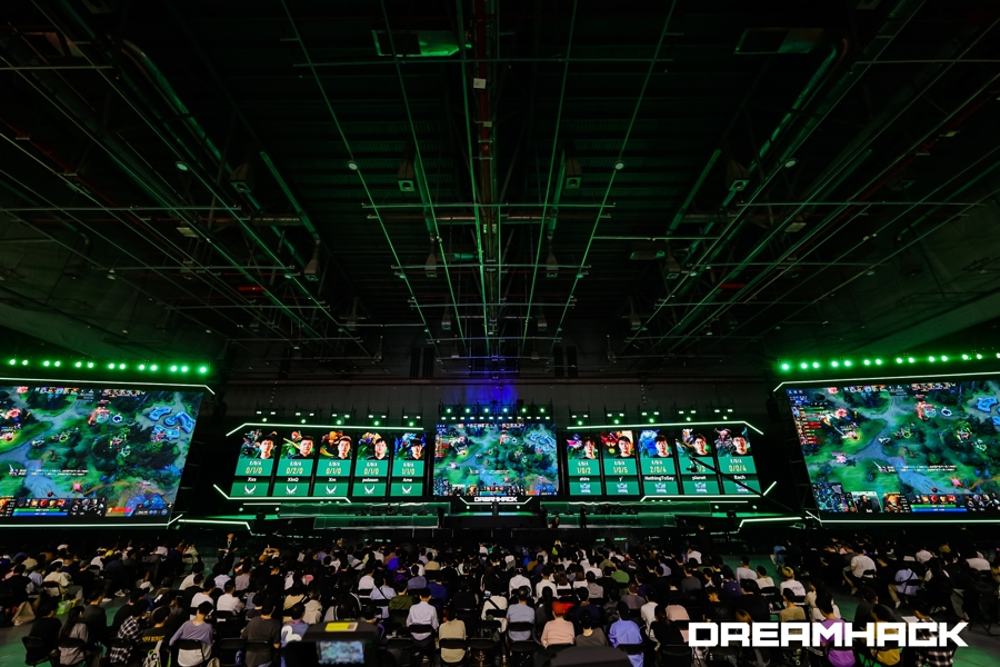 场比赛中进 场比赛中进