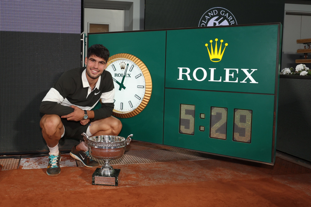 只剩下与荷 只剩下与荷